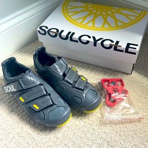 Brand new SoulCycle Pearl Izumi spin shoes